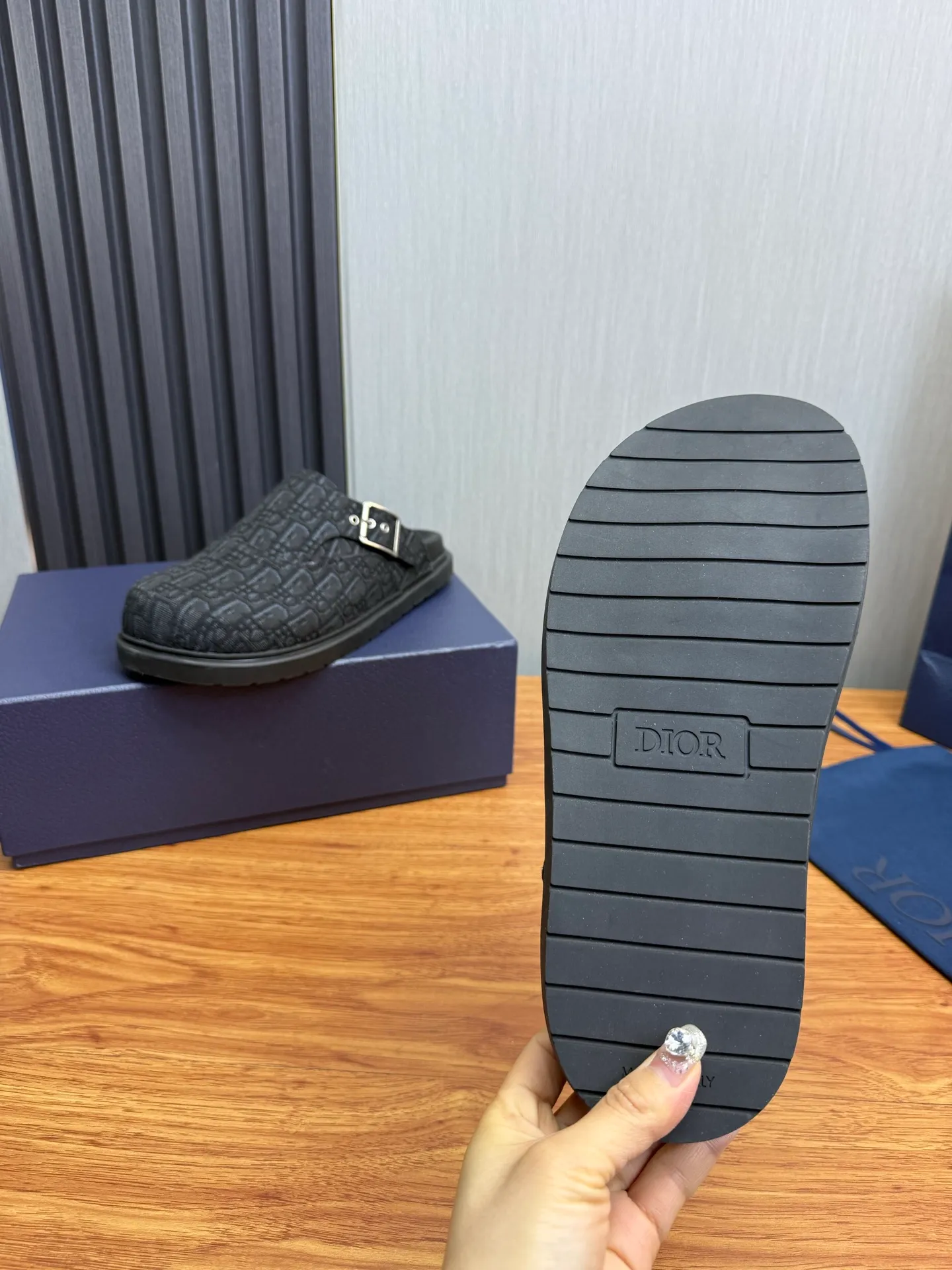 Men's men's shoes 420💰 Dior. Men's slippers🩴Official website 1:1 production 38-45 yards 45 46 🉑️Customized original material shipped✅